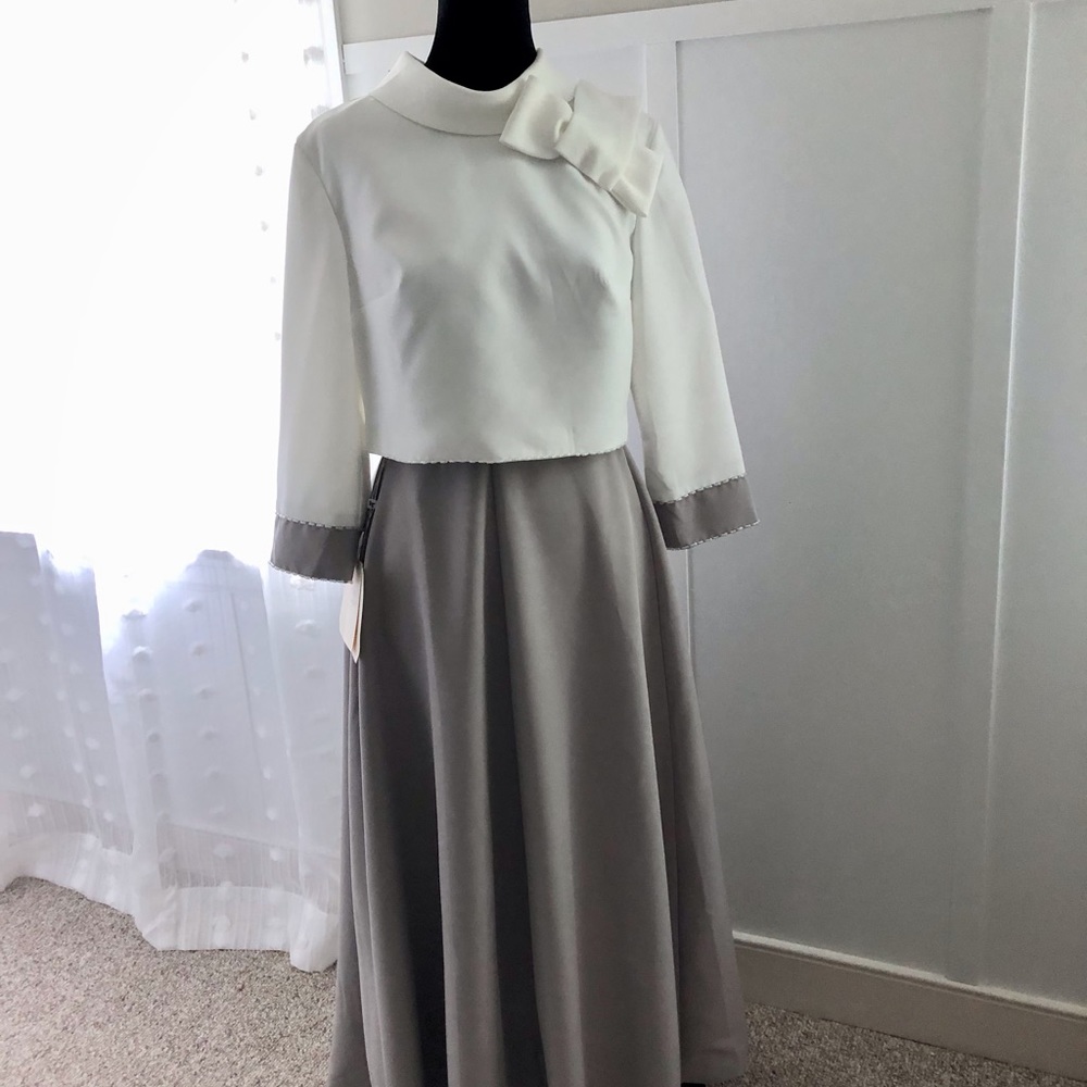 Mother of Bride/Groom Dress Two Piece NWT Silver/Ivory Tea Length